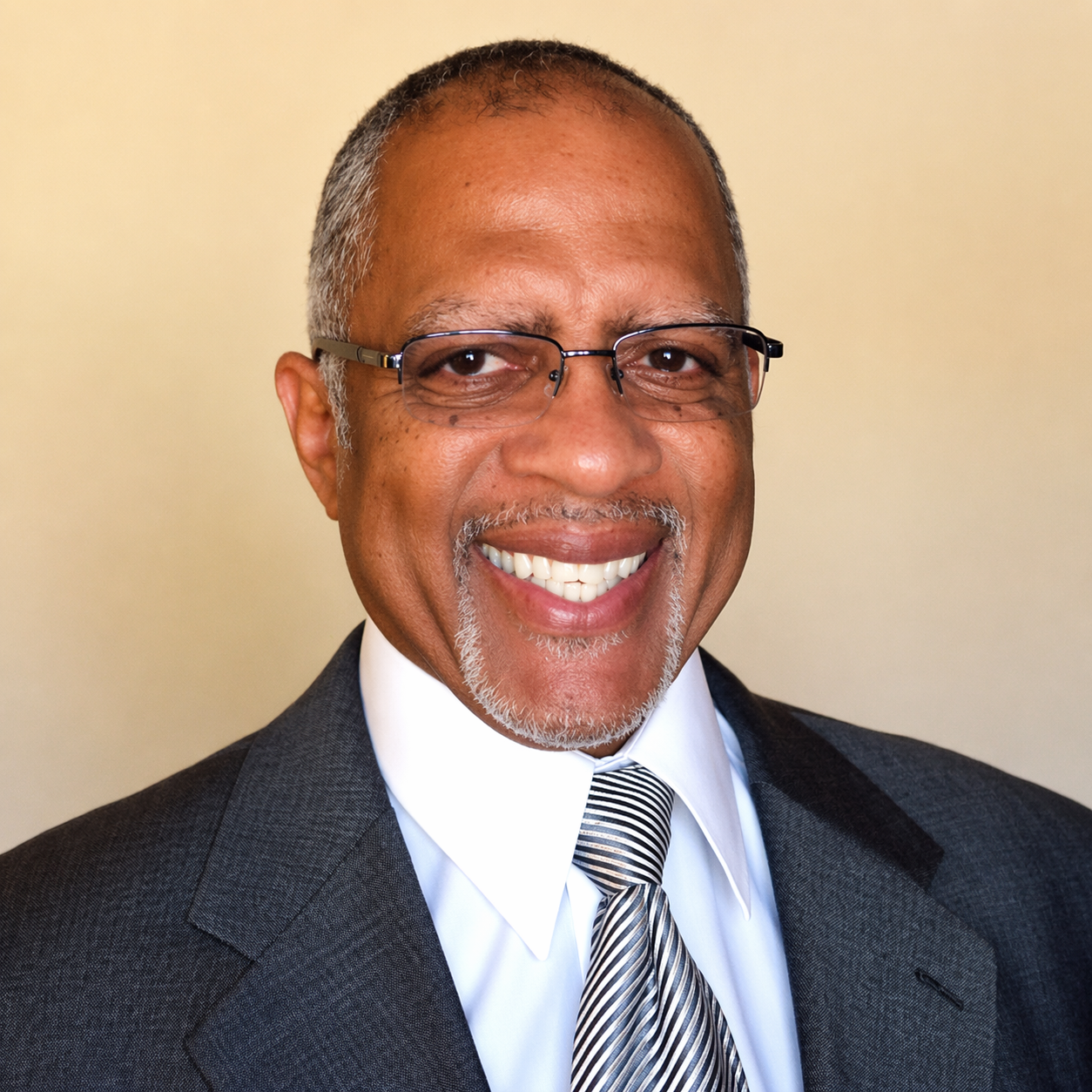 Wayne Hills, Founder of Trendz Are Us and U.S. Marine Corps veteran
